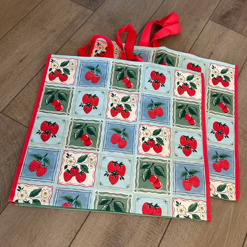 Homegoods TJMaxx Marshalls Viral Berry Print Shopper Tote Bags (Set of 2) NWOT